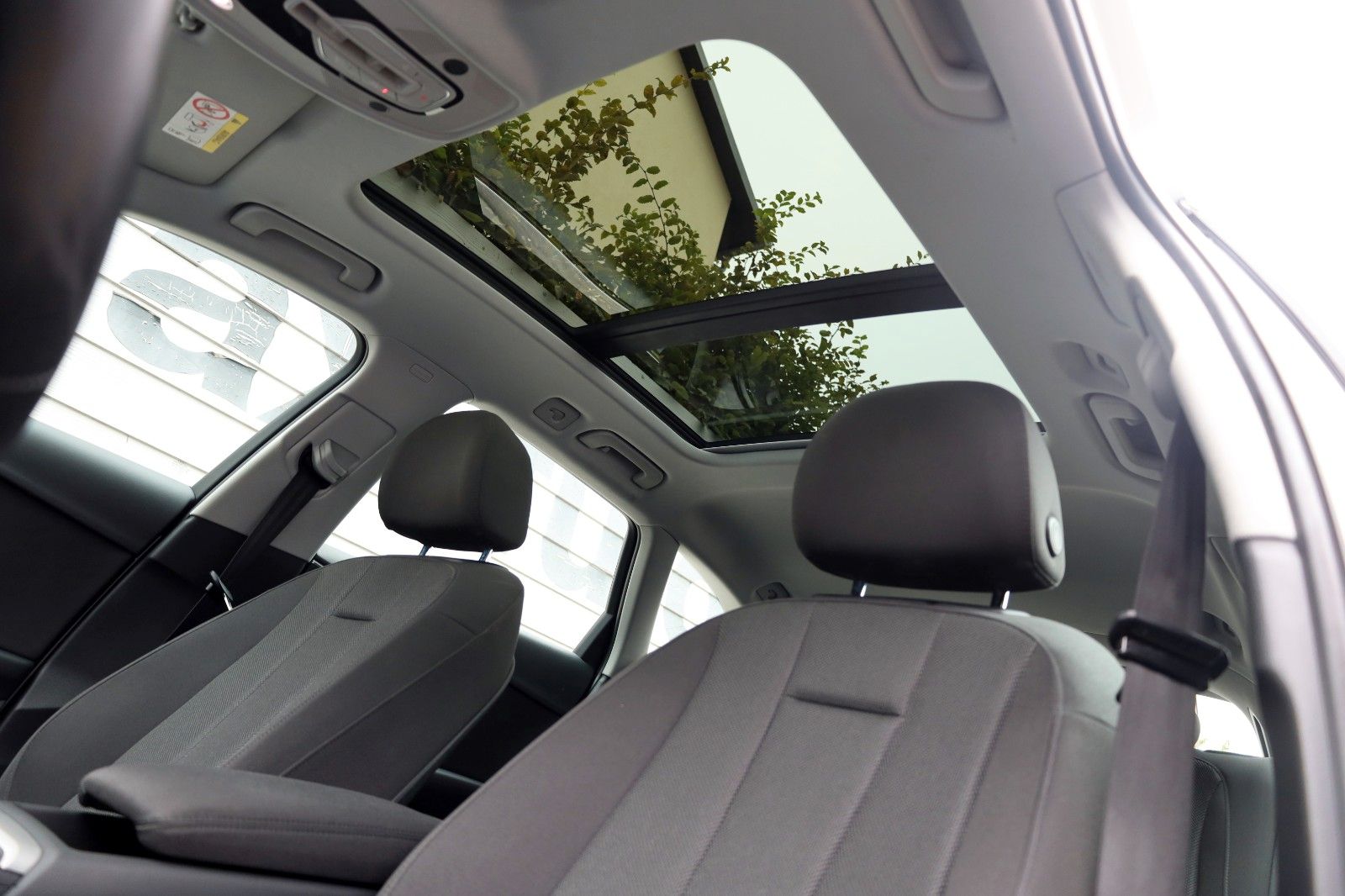 Fahrzeugabbildung Audi A4 Avant 35 TFSI Navi,LED,Panorama,Kamera,SR+WR