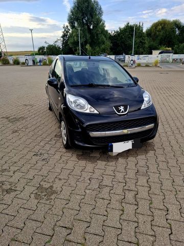 Peugeot 107 top top  TÜV noch 1 Jhar