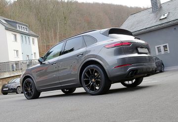Porsche Cayenne S*Luft,Pano,14-W,SoftClose,BOSE,Standhz.