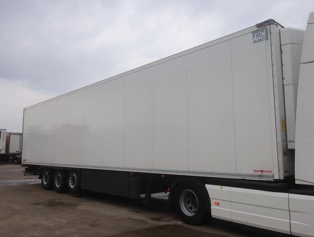 Schmitz Cargobull ca.90 m³ Doppelstock Thermo King SLXi 300