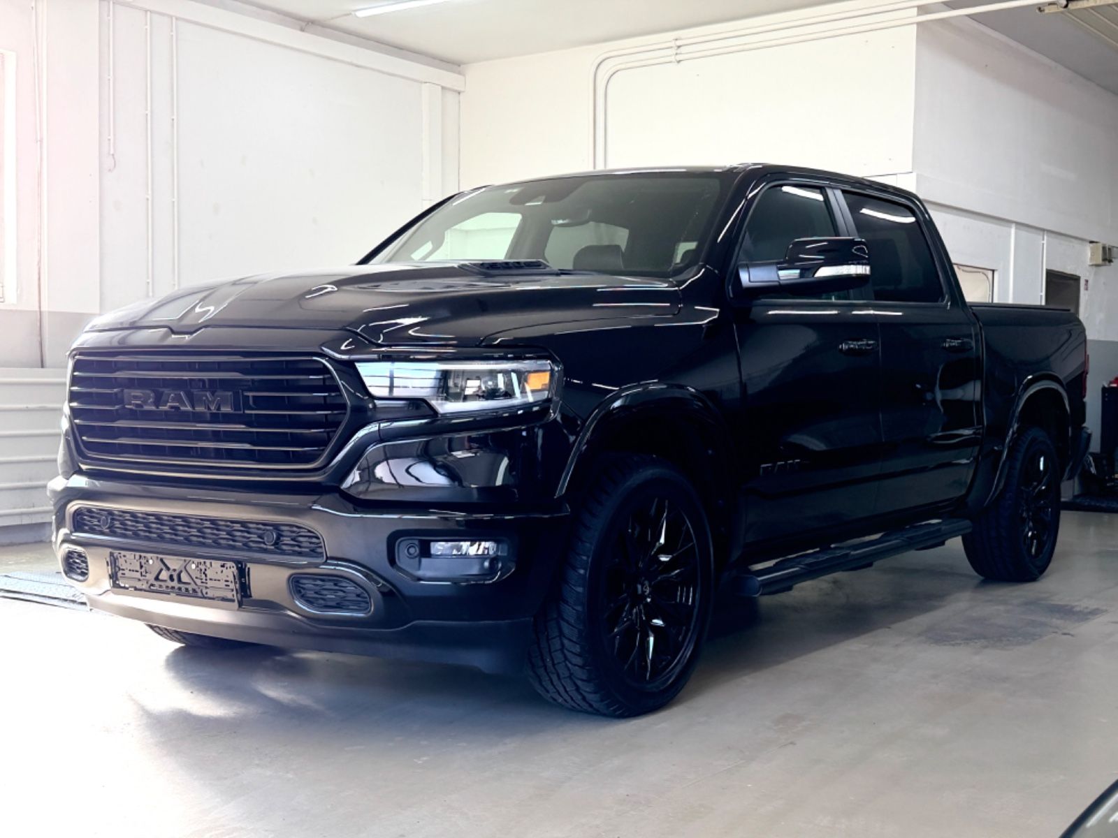 Dodge RAM - 1