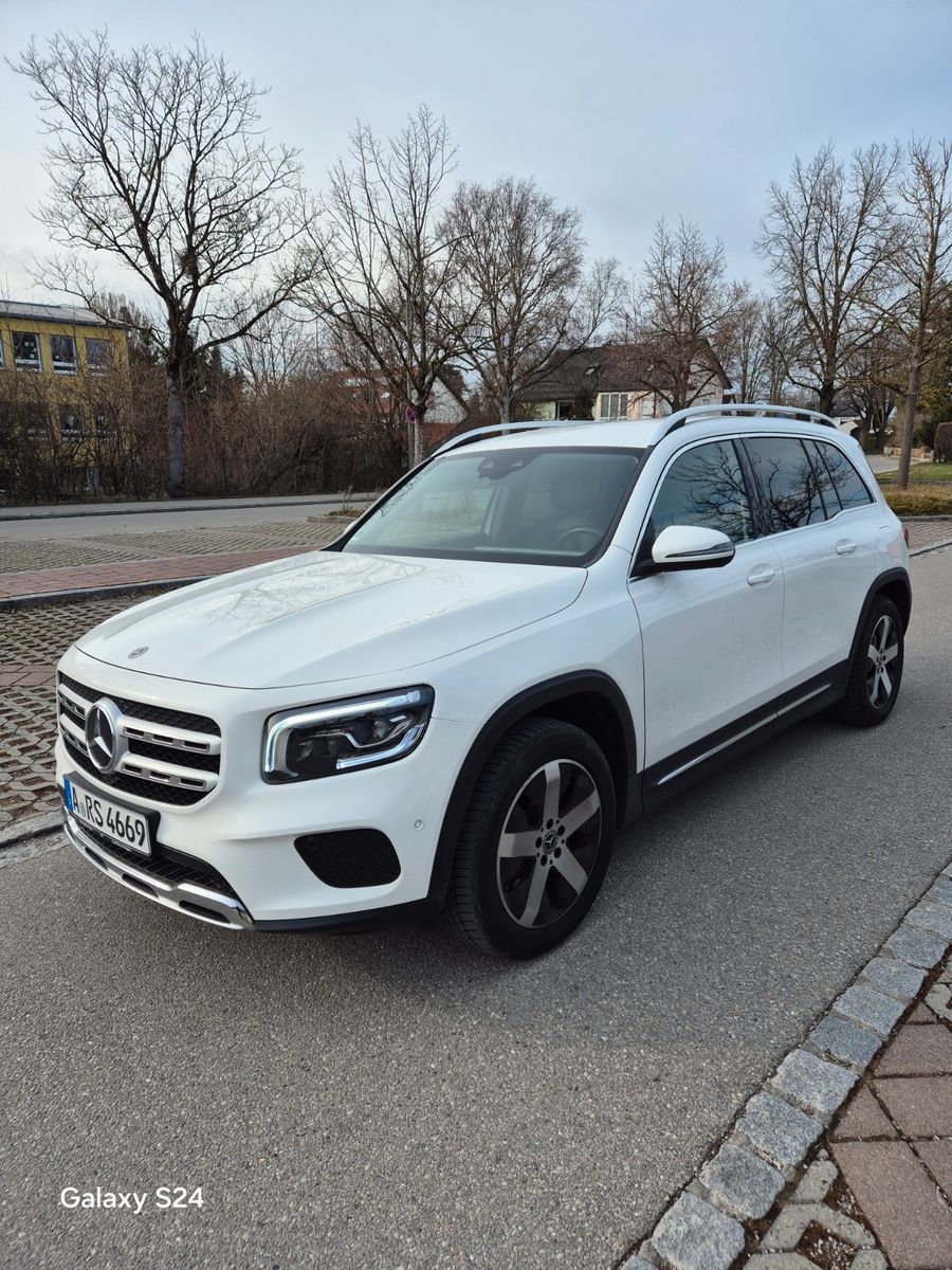 MERCEDES-BENZ GLB 220 d 4MATIC - Anhängerkupplung