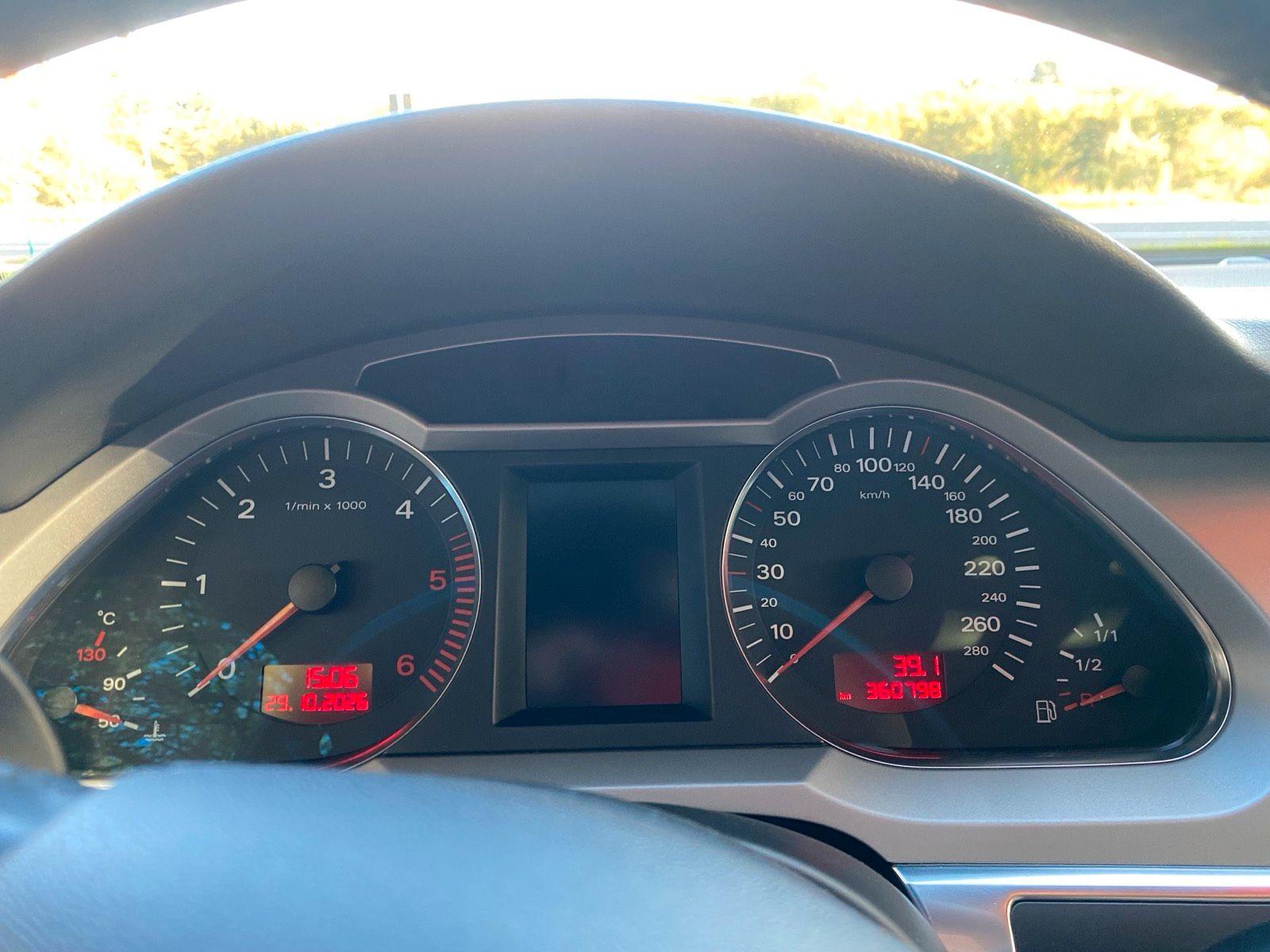 Audi A6 2006 — photo 13