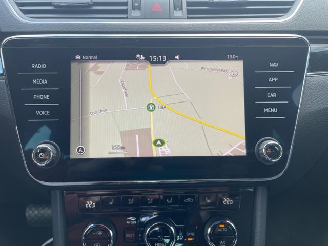 Superb Combi 2.0 TDI DSG L&K Navi,AHK,Kamera,Kli