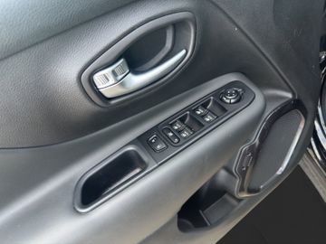 Jeep Renegade 1.3 S 4xe PHEV KAMERA LED SHZ NAVI