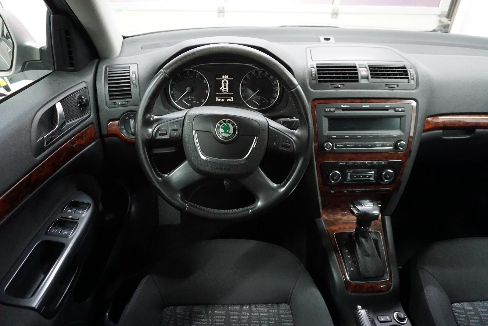 Skoda Octavia 2009 — photo 7