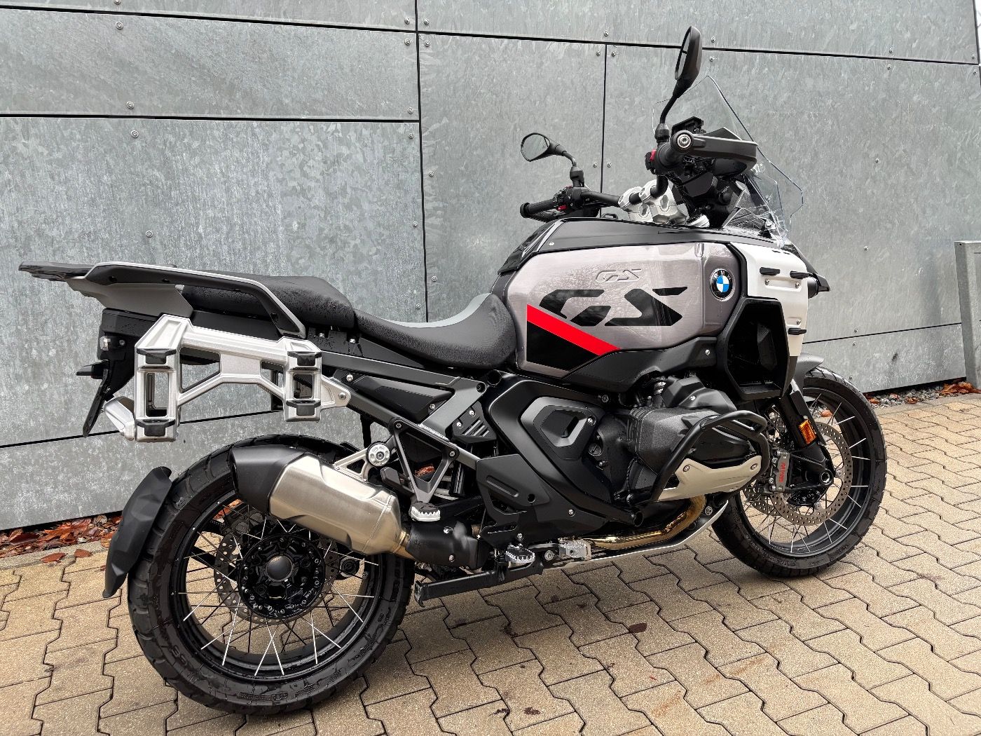Fahrzeugabbildung BMW R 1300 GS Adventure Triple Black ASA 3 Pakete Fa