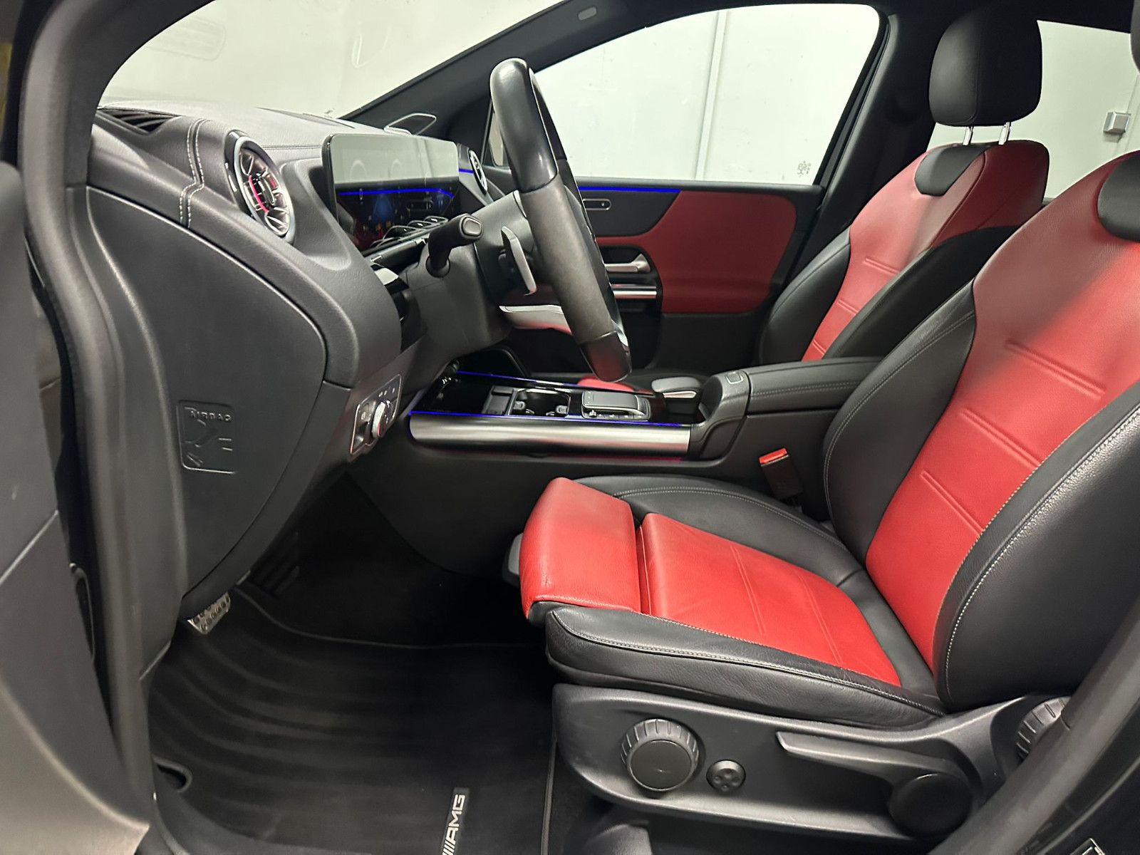 Fahrzeugabbildung Mercedes-Benz B 250 e *AMG-LINE*NIGHT*360*KEYLESS*LEDER*