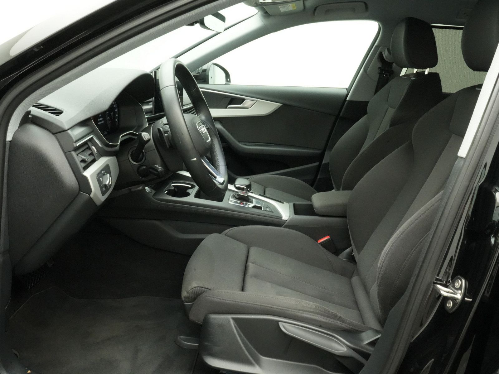 Audi A4 - Bild 16