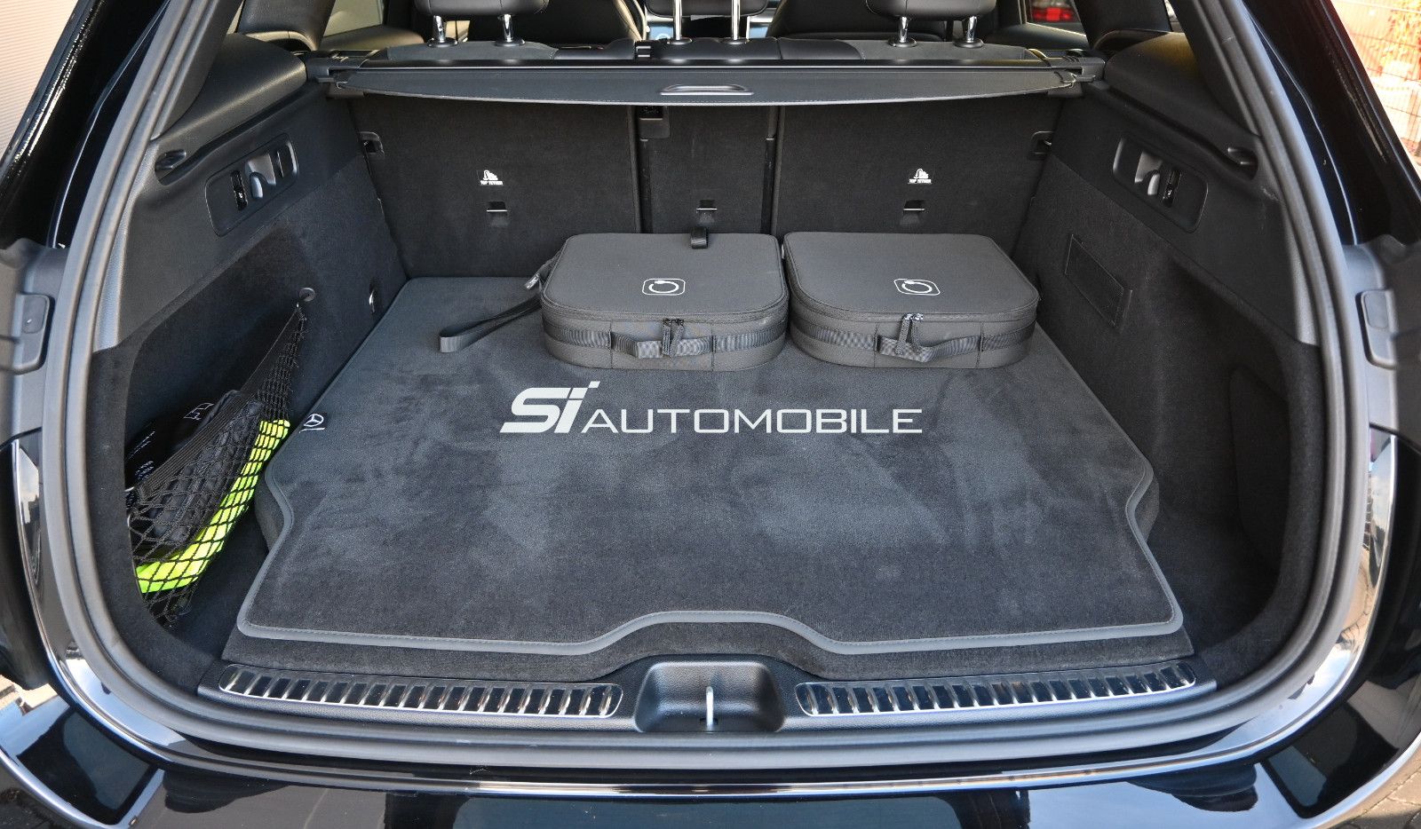 Fahrzeugabbildung Mercedes-Benz GLC 300 e 4M AMG Adv.+°NIGHT°ACC°MEMORY°20"°360°