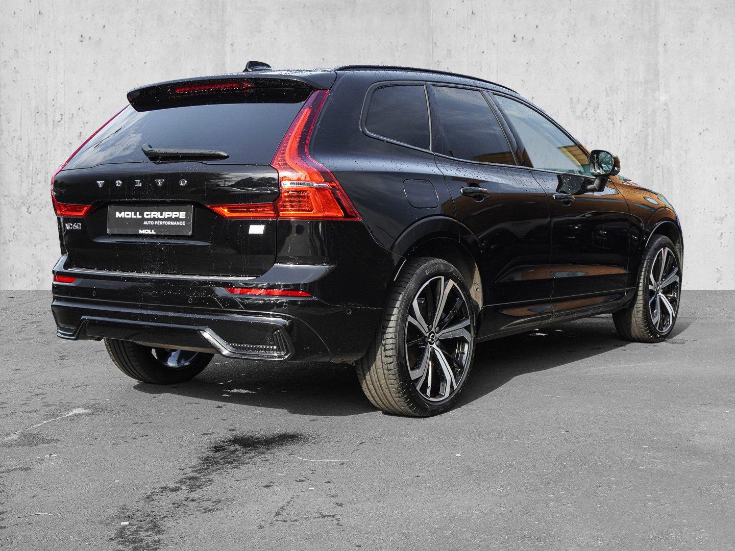 Volvo XC60 B4 B R-Design STANDHZG PANO AHK 360° H&K LE