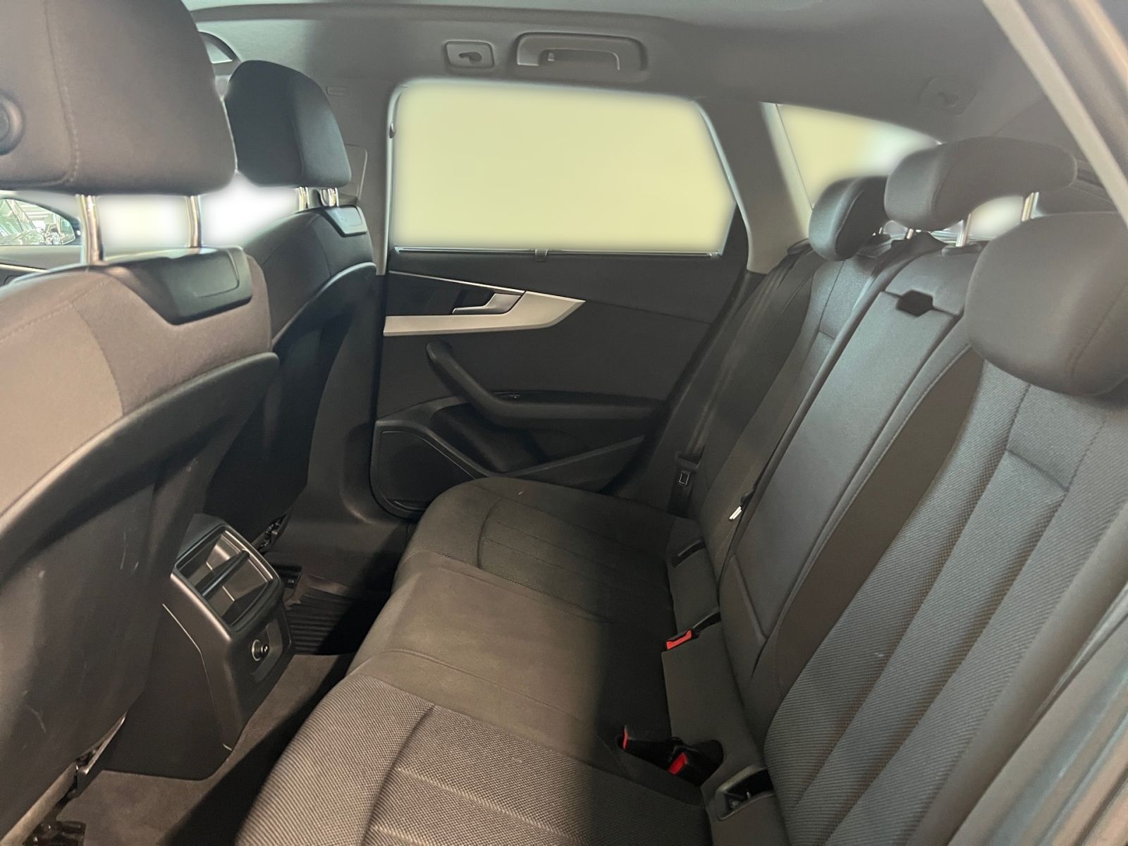 Audi A4 - Bild 11