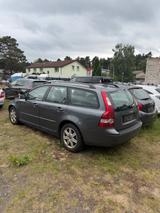Volvo V50 Kombi 2.0 D Momentum - gebrauchte Volvo V50 aus dem Jahr 2005