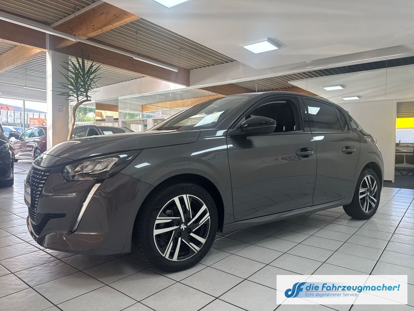 Fahrzeugabbildung Peugeot 208 Allure Navi Digitales Cockpit LED Apple CarP