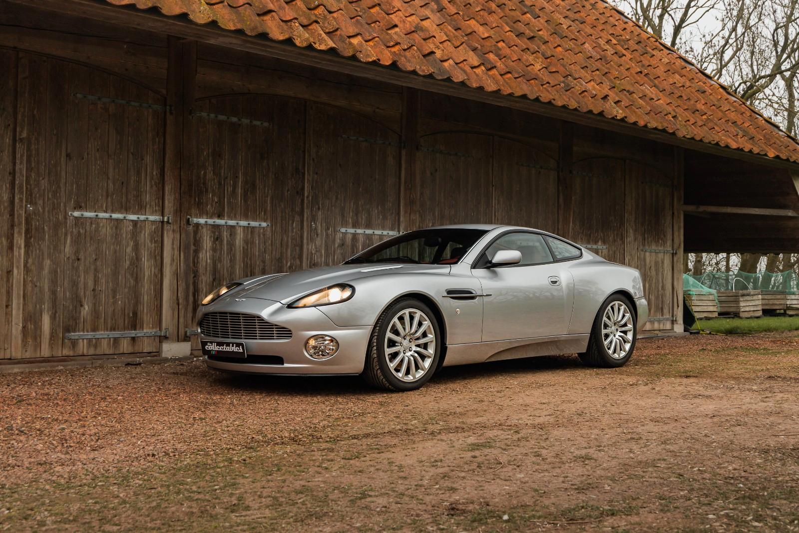 Aston Martin Vanquish V12 Vanquish