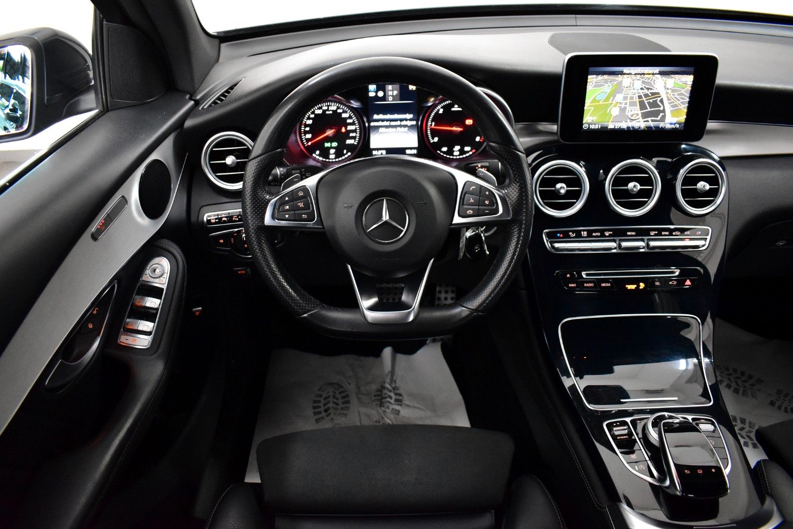 Fahrzeugabbildung Mercedes-Benz GLC 250d 4M AMG Line TLeder,Navi,LED,Kamera,SH