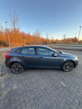 Volvo V40 D3 Momentum Top gepflegt Digitaltacho! - Volvo Gebrauchtwagen in Lüneburg
