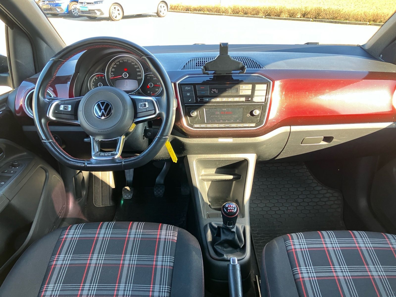 Volkswagen up! - Bild 8