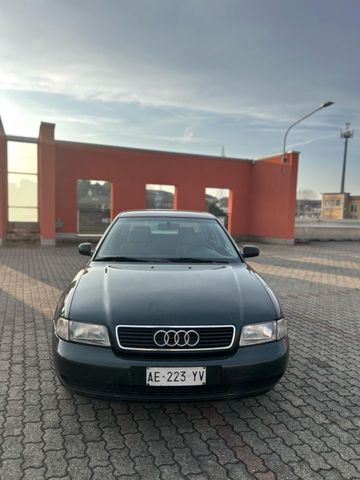 Audi A4 1.8 cat