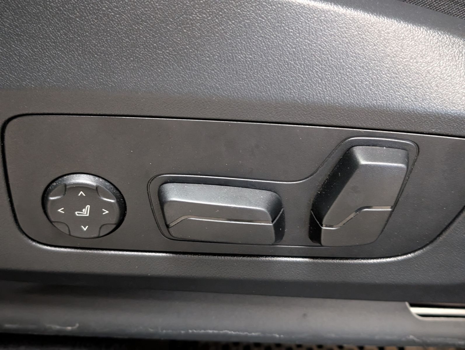 Fahrzeugabbildung BMW X1 23 i xDrive M-Sport H/K Pano Innov AHK Ad-LED