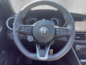 Alfa Romeo Giulia 2.0 Turbo 16V Ti Q4 +KeyLess+Pano+Kam.