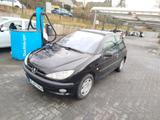 Peugeot 206 1.4 Tendance 75 PS, TüV 09/27 - Peugeot 206 Tendance mit Benzin-Antrieb