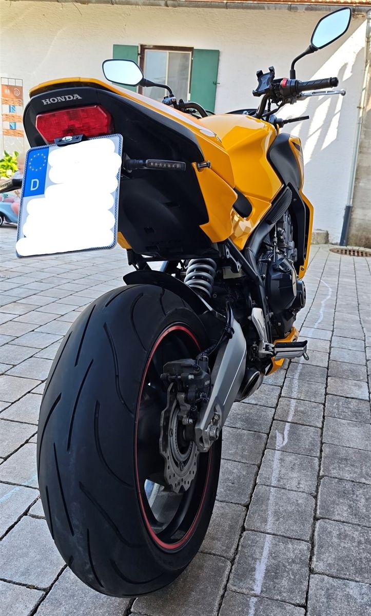 Fahrzeugabbildung Honda CB650F CB650FA Bee Yellow