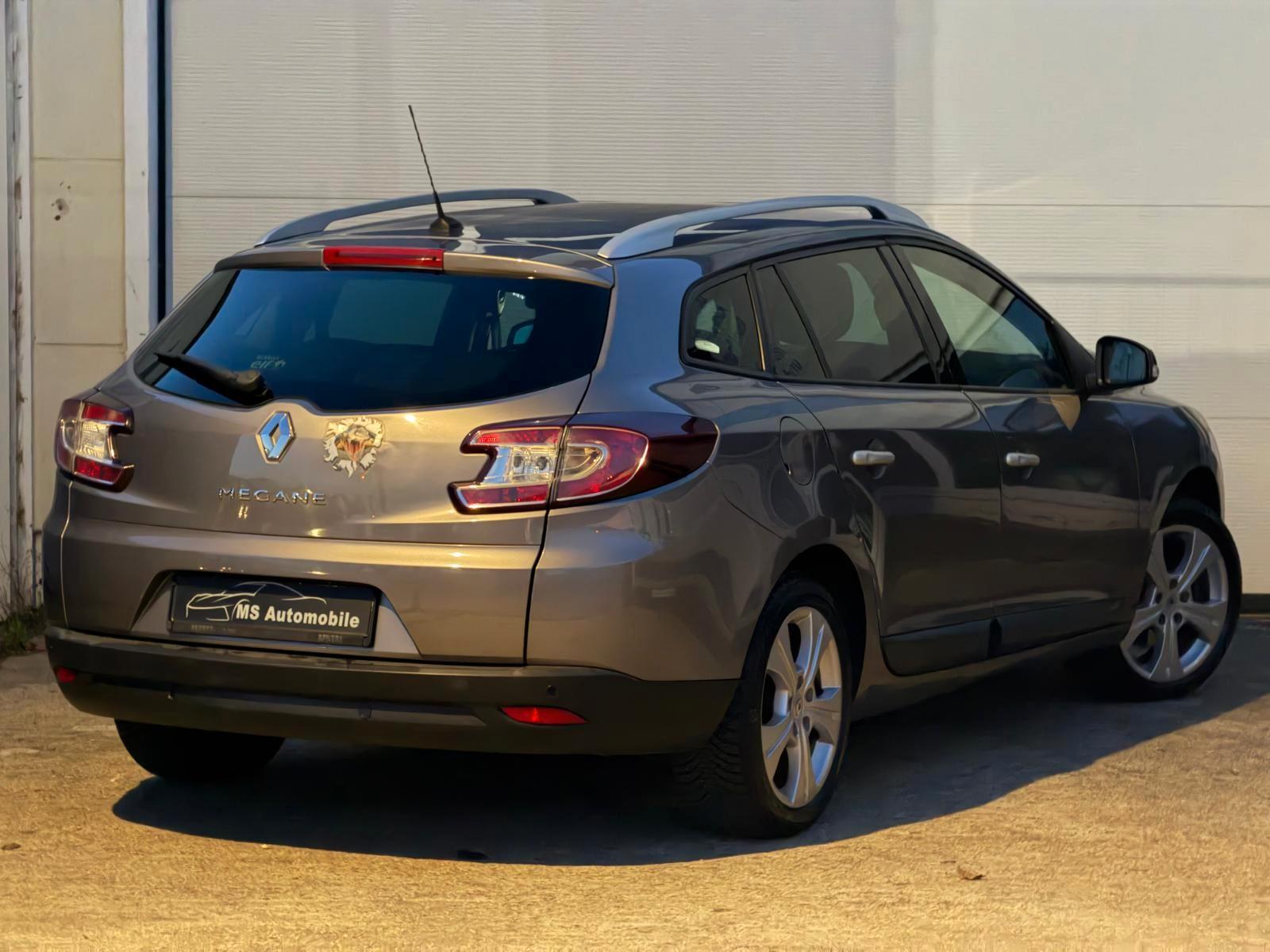 Renault Megane 2011 — photo 6