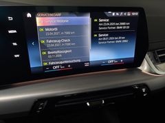 Fahrzeugabbildung BMW 218d AT Luxury Line -- AHK/Pano/DrivingProf/19LM