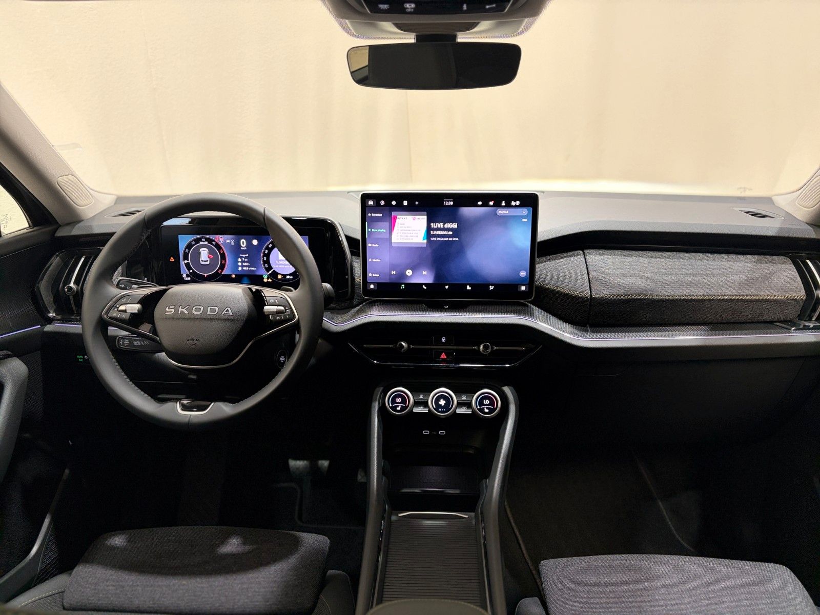 Fahrzeugabbildung SKODA Kodiaq Selection / 7Si / AHK / Matrix / 360°