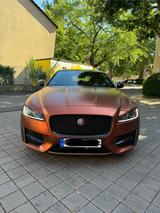 Jaguar XF 25t 250PS R-Sport Automatik R-Sport - gebrauchte Jaguar XF aus dem Jahr 2019