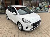 Hyundai i10 Trend*Carplay*PDC*Sitzheizung*Nur 8600 KM* - Hyundai i10 in Nürnberg