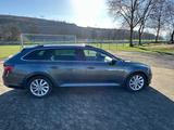 Skoda Superb 2.0 TDI SCR 140kW DSG L&K Combi L&K - Skoda Superb aus 2016 mit Diesel-Antrieb: Kombi, 2.0