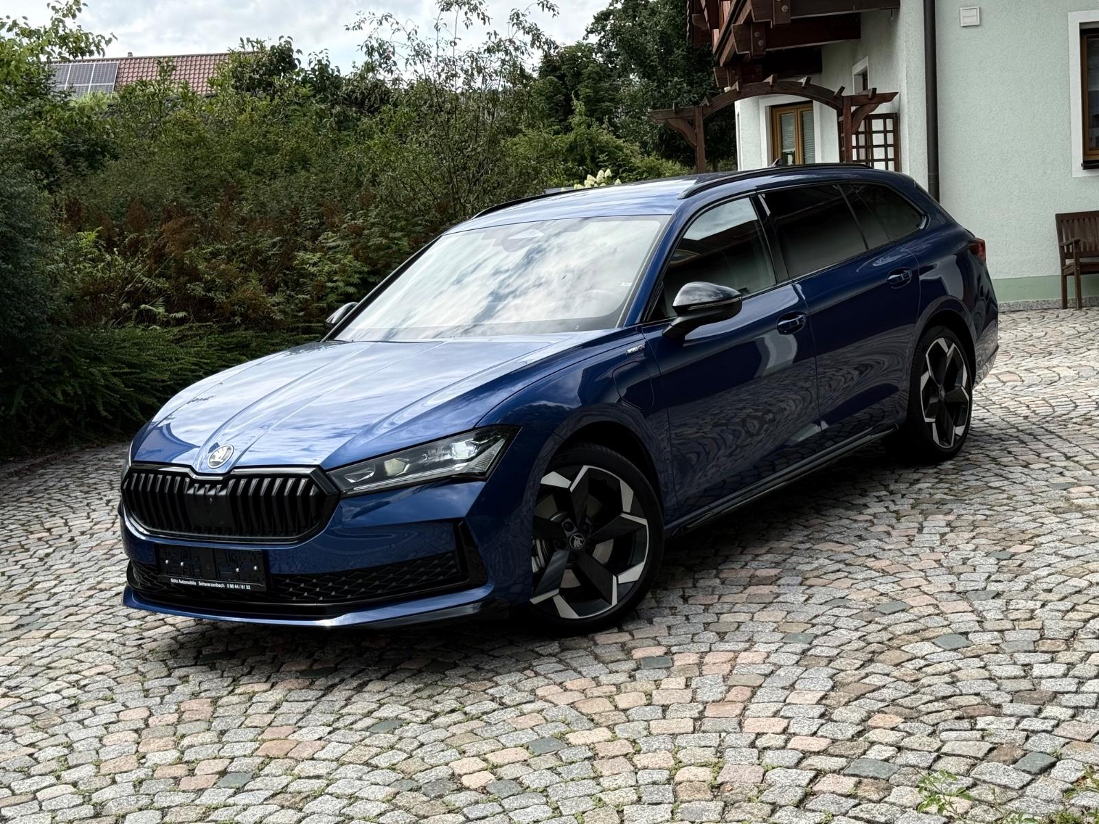 Skoda Superb Combi 1.5 TSI iV Sportline / DCC / HUD