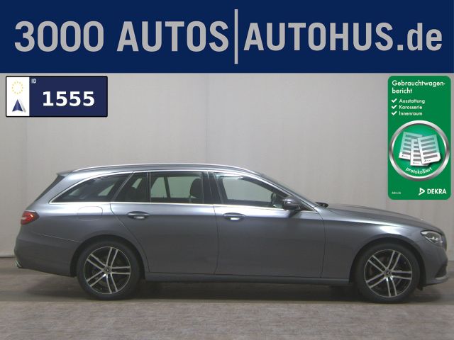 MERCEDES-BENZ E 220 T d 4M Avantgarde Navi LED Pano AHK RFK