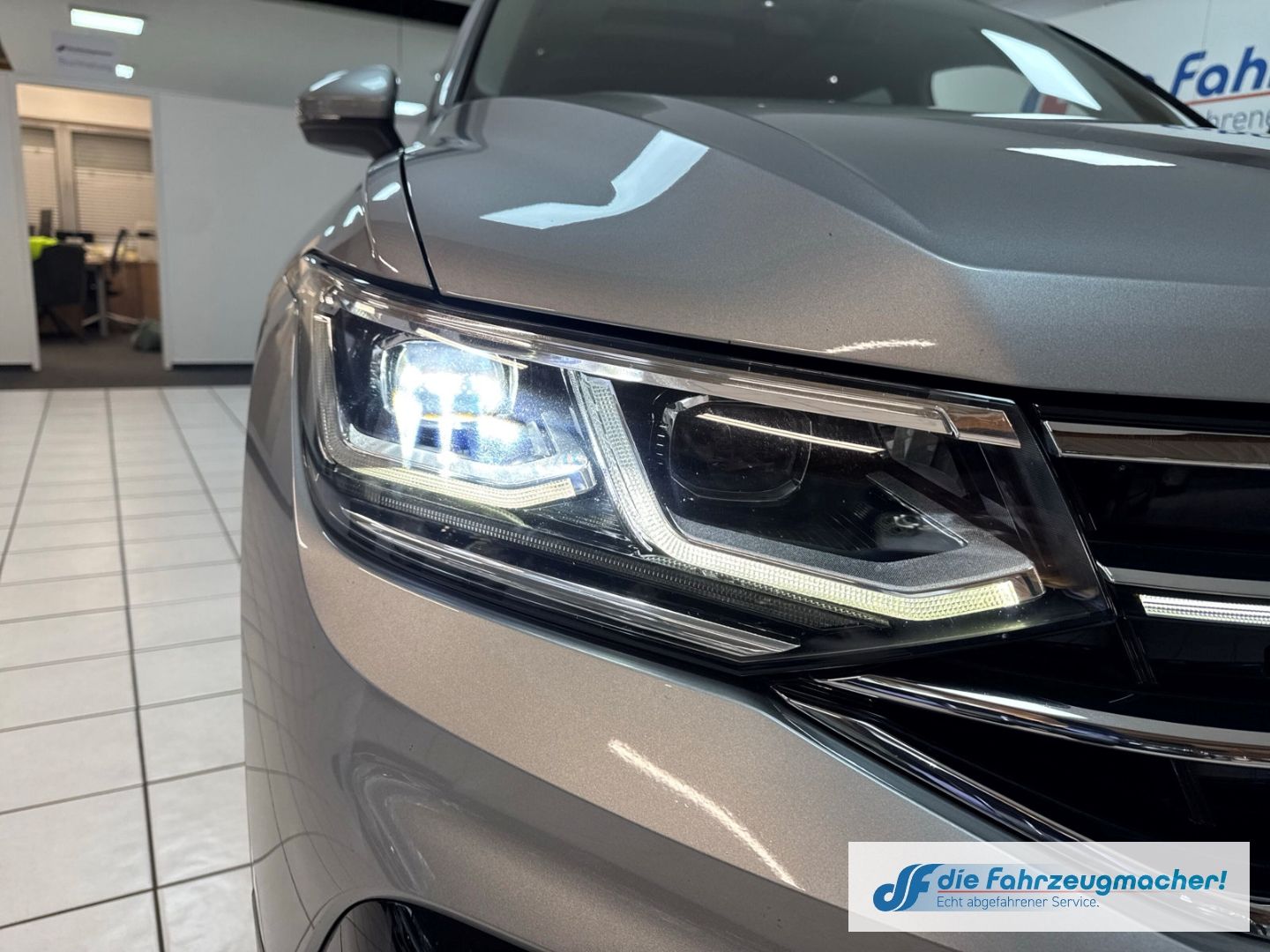 Fahrzeugabbildung Volkswagen Tiguan Allspace Elegance 4Motion 2.0 TDI   *EXPO
