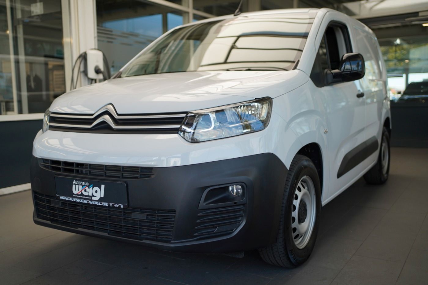 Fahrzeugabbildung Citroën Berlingo L1+ Elektro 100 99,6 % State of Health