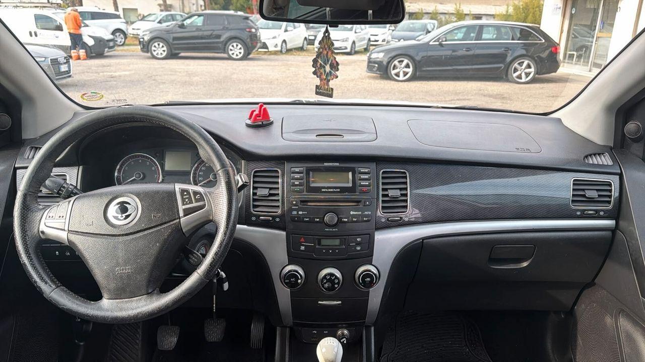 SsangYong Korando 2013 — photo 8