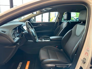 MYAUTOCENTER – Gebraucht- und Jahreswagen mit Werkstattservice in Pfaffenhofen Opel Insignia *KEYLESS*TEM*AHK*LKHZ*NAV*KLIMAAUTOM*