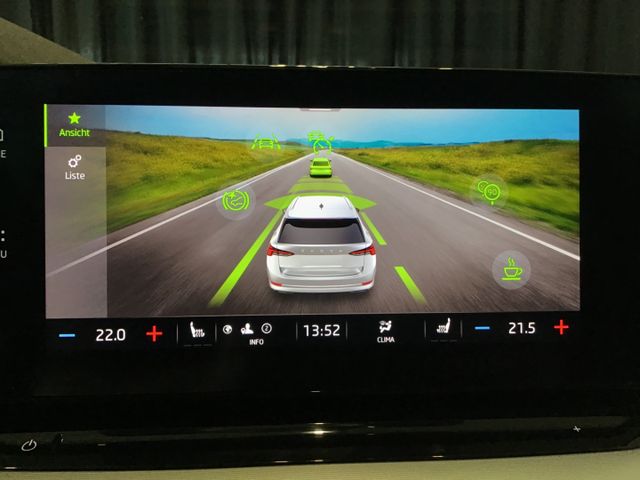 Fahrzeugabbildung Skoda Octavia Clever Combi 1.5 TSI DSG/Navi/RFK/ACC