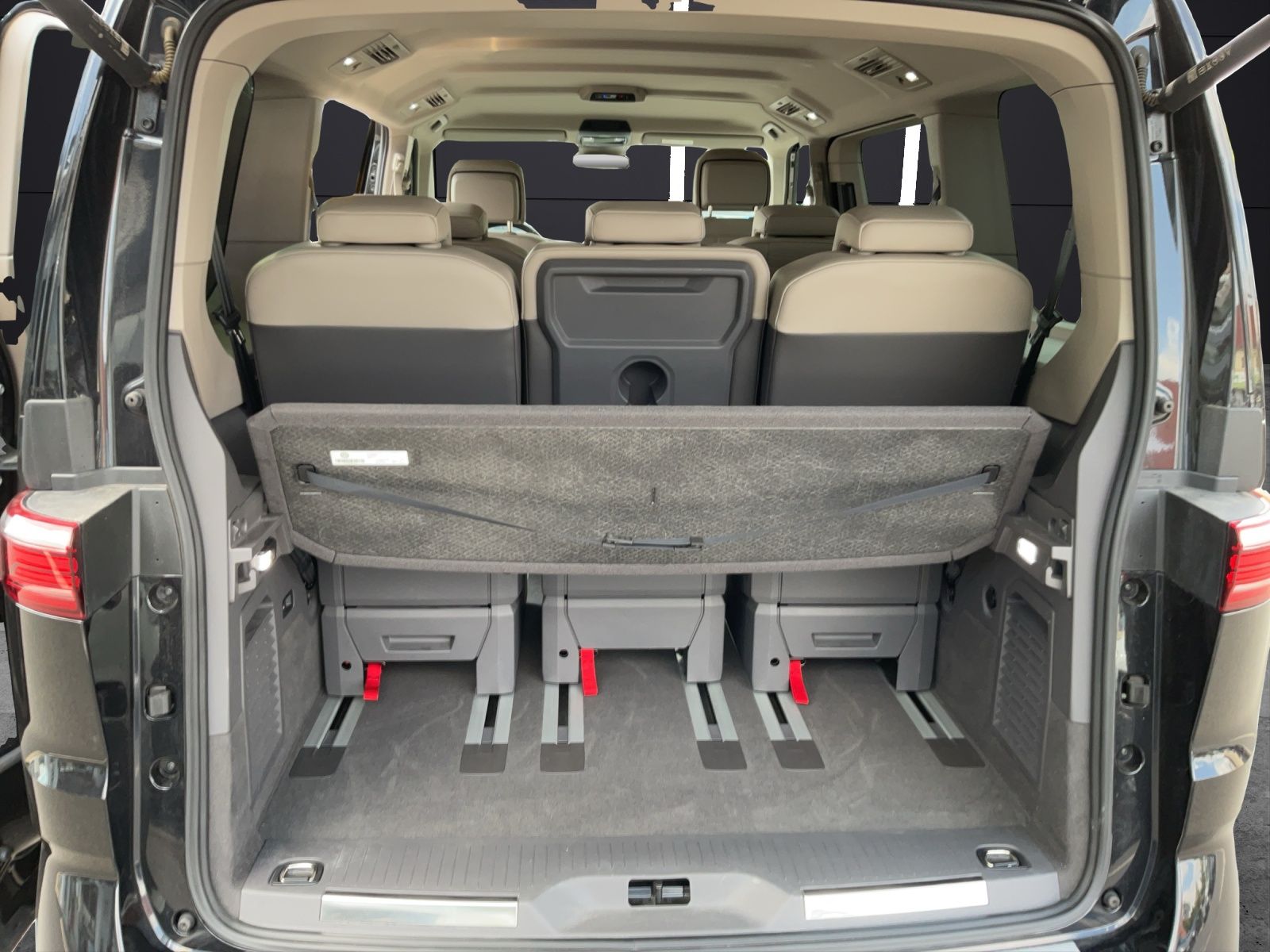 Fahrzeugabbildung Volkswagen T7 Multivan 2.0 TDI Style AHK Matrix Standhzg SH