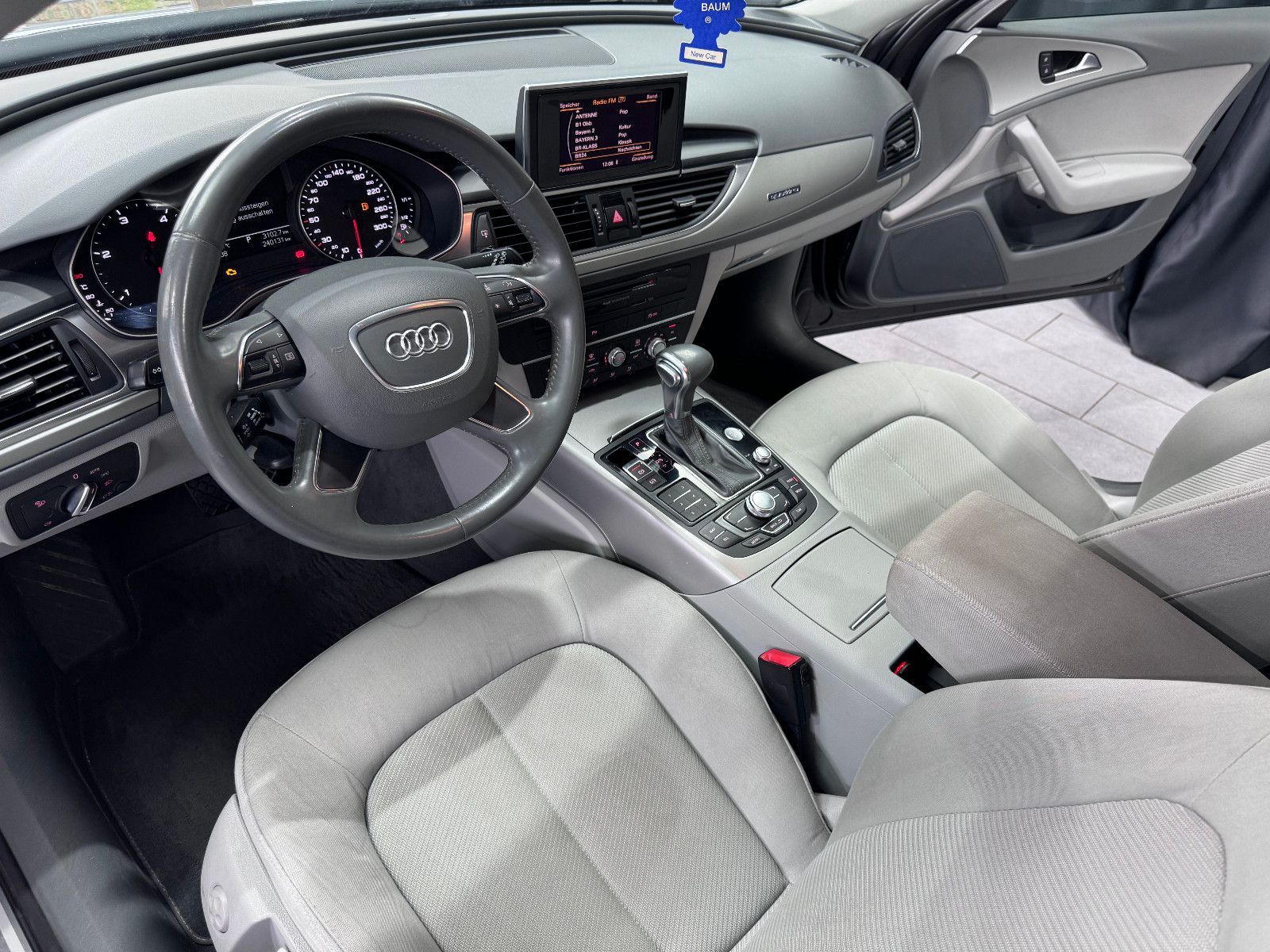 Fahrzeugabbildung Audi A6 Avant 3.0 TDI quattro*NAVI*S-TRONIC*AHK*