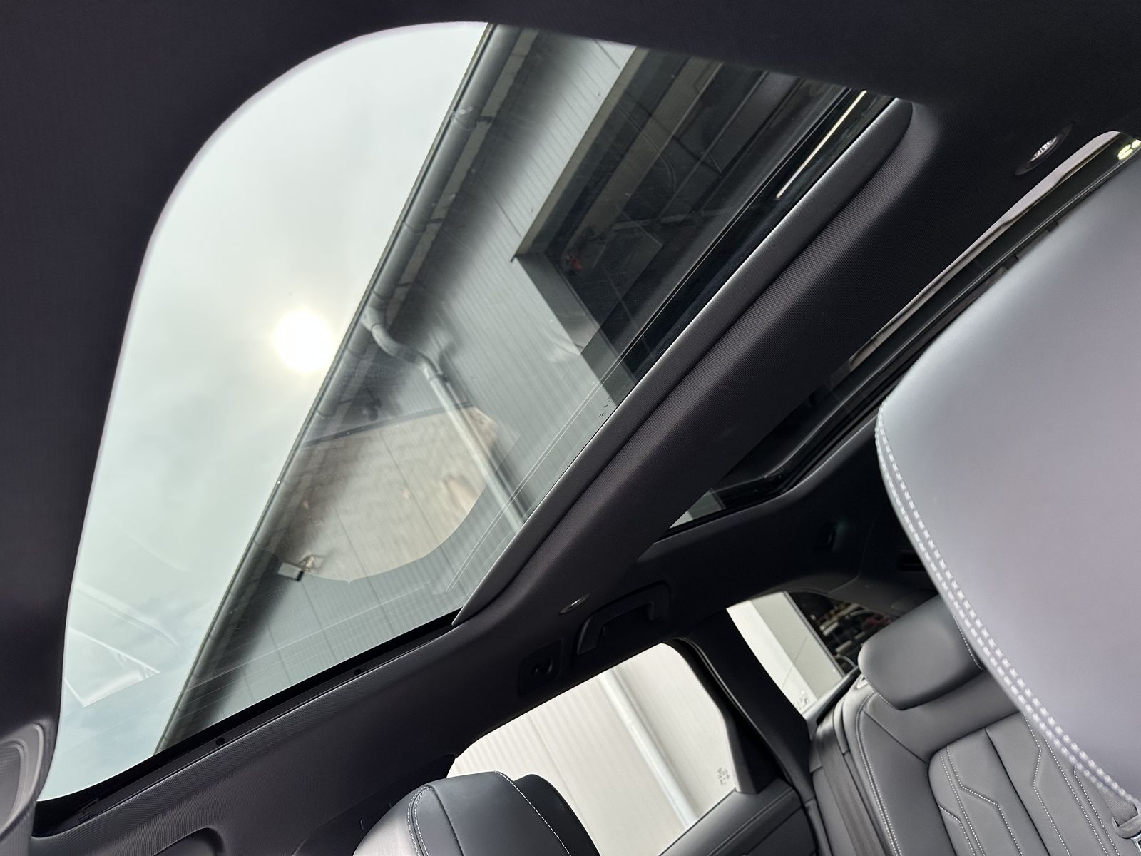 Fahrzeugabbildung Audi S6 Avant ABT Black NAV+MATRIX+20ZO+PANO+KAM+B&O