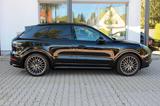Porsche Cayenne / SPORT DESIGN PAKET / BOSE / MEMORY - Porsche aus 2018