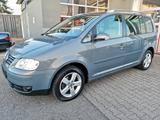 Volkswagen Touran 2.0 FSI Highline*NAVI*Bi-Xenon*6 Gang*EU4 - Volkswagen Touran aus 2005: Highline