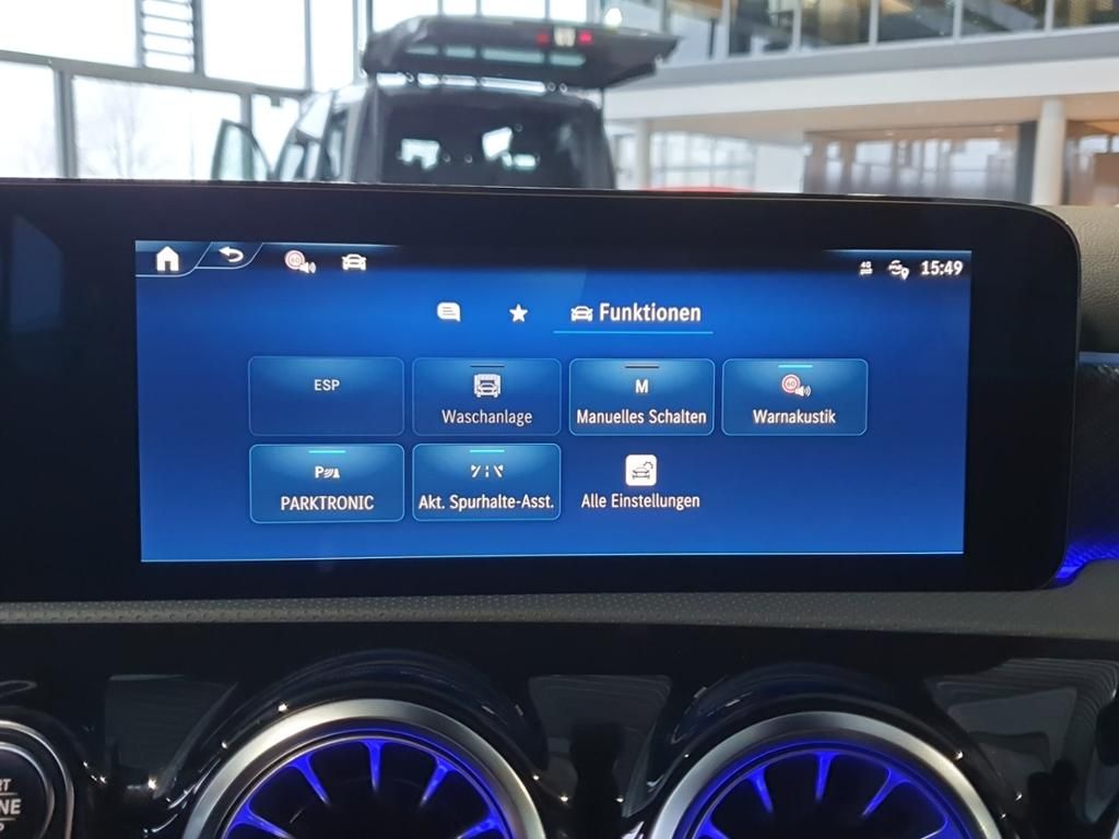 Fahrzeugabbildung Mercedes-Benz A 180 Distronic*AHK*Sound*Night*LED*Sitzhzg*360