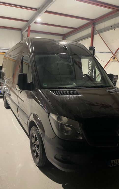 Image of Mercedes-Benz Sprinter