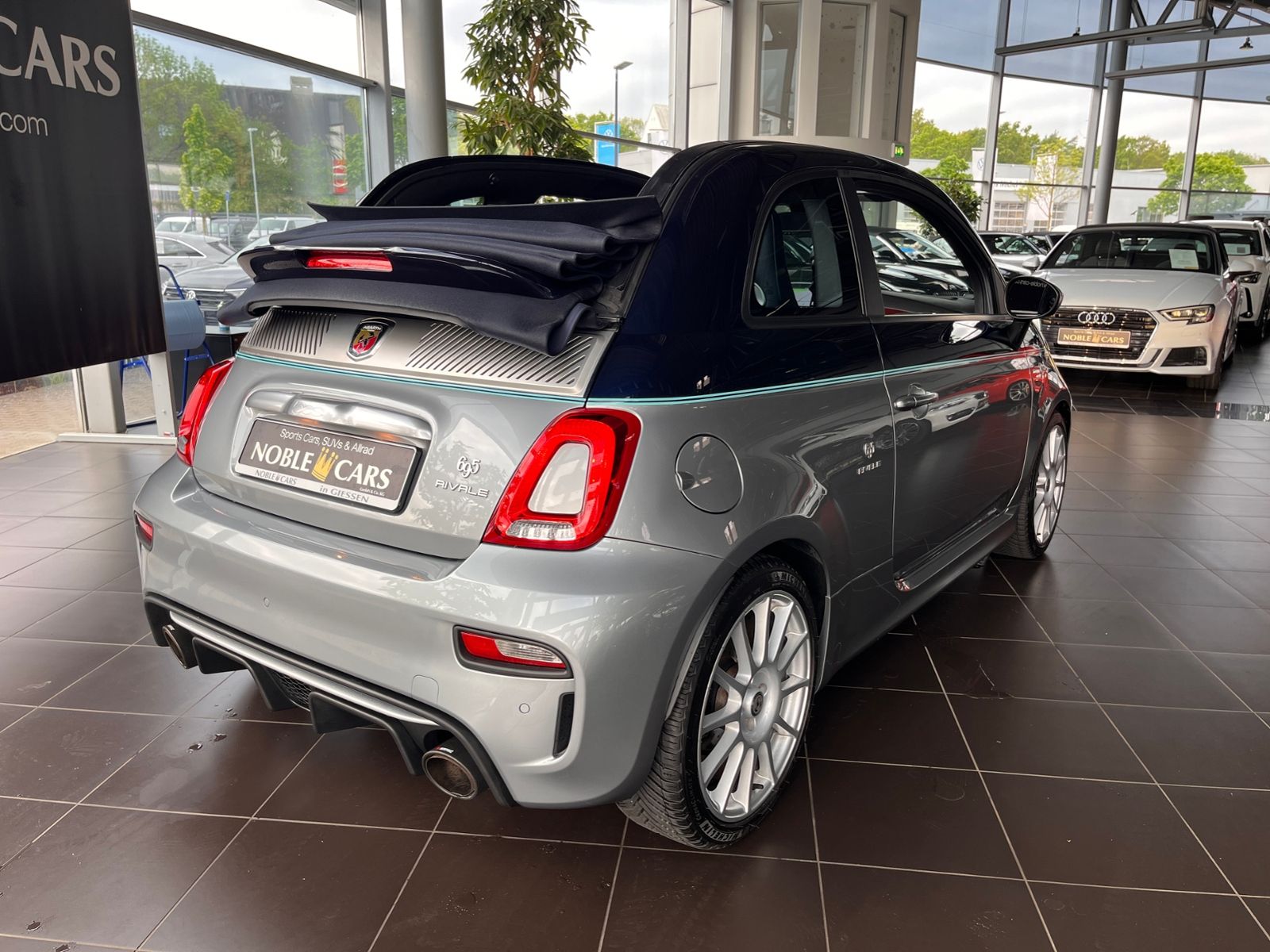Fahrzeugabbildung Abarth 695C Rivale  Mahagoni LEDER Sitzheizung