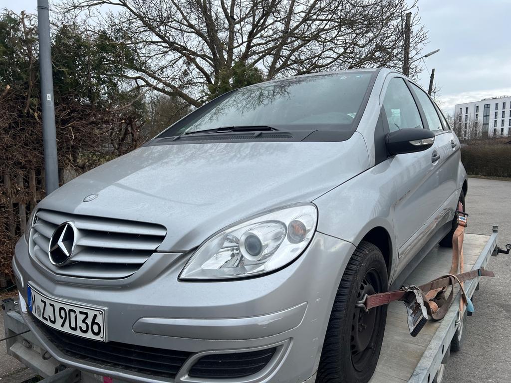 Mercedes-Benz B 150