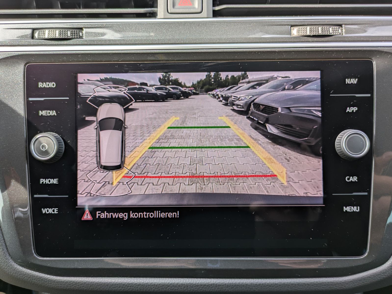 Fahrzeugabbildung Volkswagen Tiguan 2.0 TDI Elegance MATRIX*ACC*CAM*MASSAGE